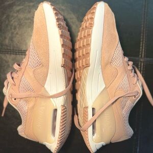 Nike Air Max SYSTM Women's Pink/Light Pink Size 9.5